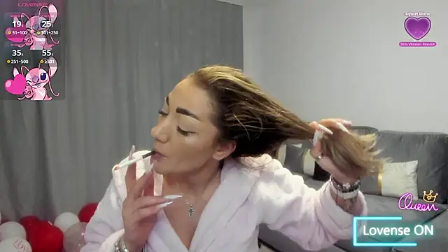 Snapshot of rossana_doll chatting on 02.17.26 rossana doll online show from 02.17.26