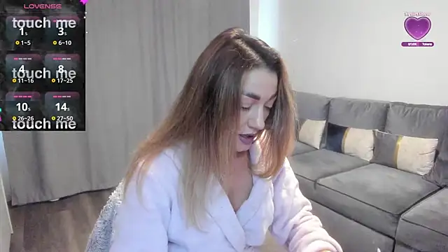 Snapshot of rossana_doll chatting on 05.19.26 rossana doll online show from 05.19.26