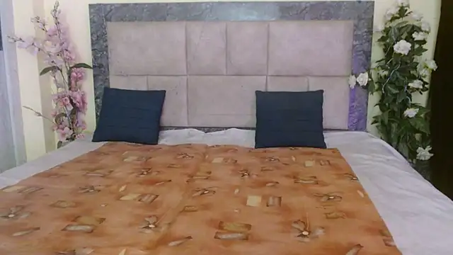 Husan-e-Jasmine online show from 04.16.26