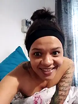 Snapshot of Cadence28 chatting on 11.27.25 Cadence28 online show from 11.27.25