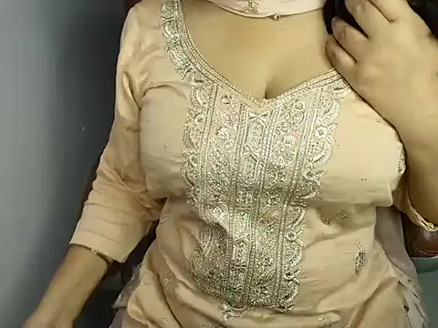 Snapshot of Teri_Shakhi chatting on 11.29.25 Teri Shakhi online show from 11.29.25