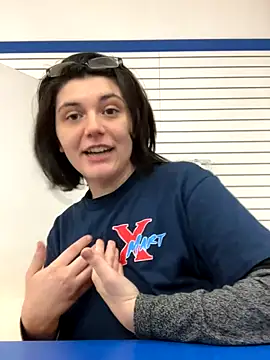 Snapshot of Kora_Kat chatting on 11.28.25 Kora Kat online show from 11.28.25