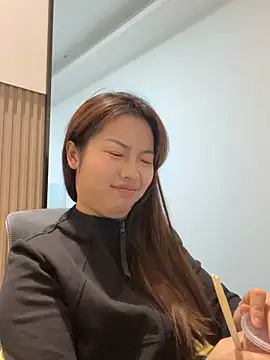 GYYoo online show from 11.27.25