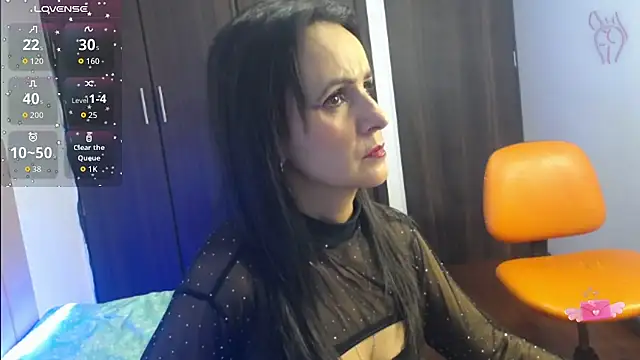 Snapshot of Juliana__lx chatting on 11.24.25 Juliana lx online show from 11.24.25