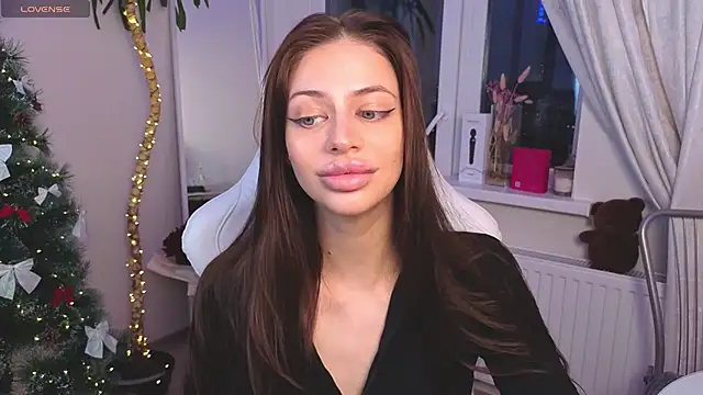 Daria Promisess online show from 12.04.25