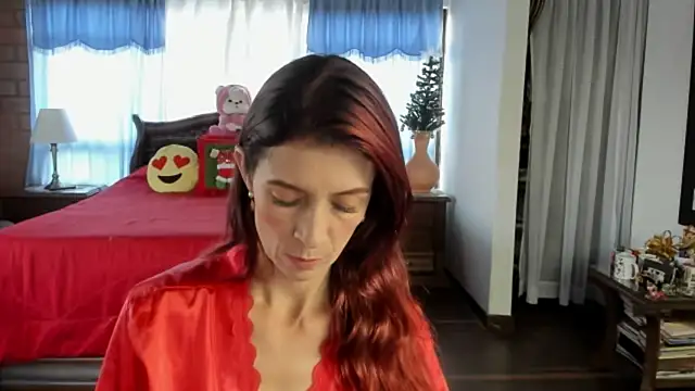 Charlotte-Willson online show from 12.22.25