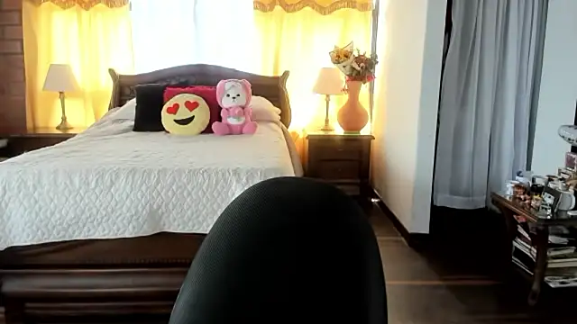 Charlotte-Willson online show from 03.09.26