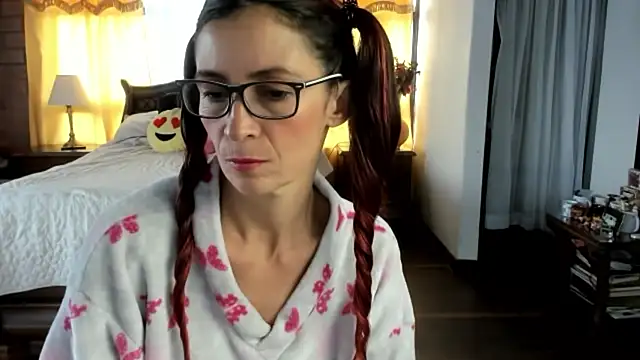 Charlotte-Willson online show from 03.11.26