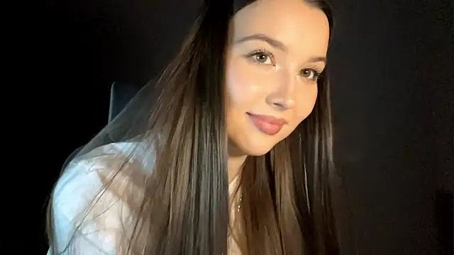 Snapshot of Annie_SmiIe chatting on 11.28.25 Annie SmiIe online show from 11.28.25