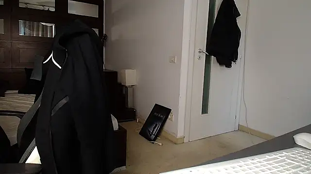 Snapshot of ElijahThorne chatting on 02.26.26 ElijahThorne online show from 02.26.26