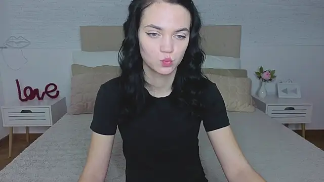 Camila 777  online show from 11.25.25