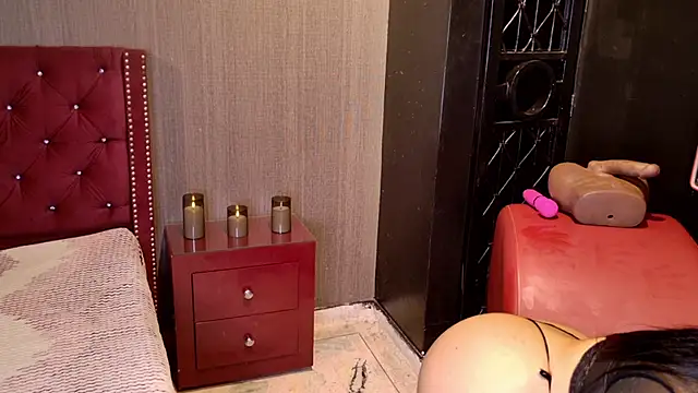 Saripaulin online show from 12.21.25