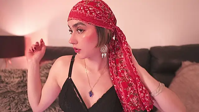 Mackenzie Lia online show from 12.04.25