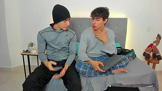 Snapshot of eren_jeager chatting on 11.27.25 eren jeager online show from 11.27.25