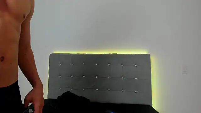 Snapshot of eren_jeager chatting on 11.30.25 eren jeager online show from 11.30.25