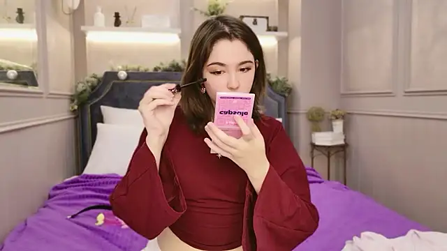 Wendy Finch online show from 01.12.26