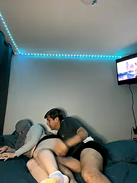 Snapshot of esquinadelmorbo chatting on 12.01.25 esquinadelmorbo online show from 12.01.25