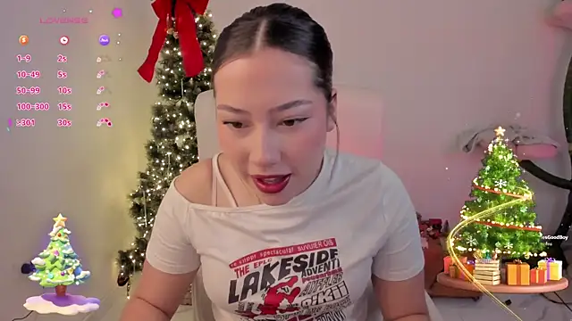 Snapshot of bubblegum_1 chatting on 12.19.25 bubblegum 1 online show from 12.19.25