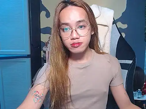 Snapshot of imadriana12 chatting on 06.27.26 imadriana12 online show from 06.27.26