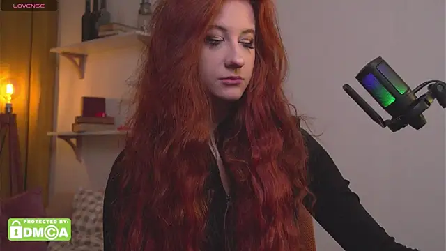 caty cuddly online show from 04.22.26