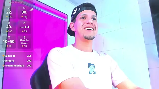 Snapshot of Sebastian_Smith__ chatting on 02.20.26 Sebastian Smith online show from 02.20.26