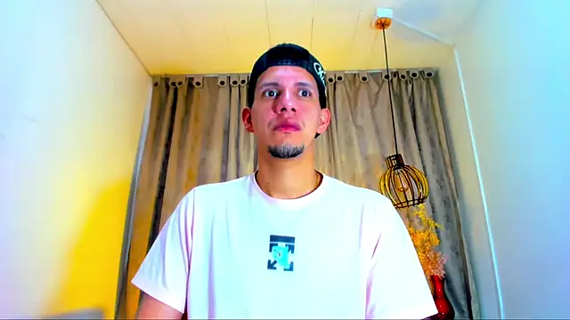 Sebastian Smith   online show from 04.01.26