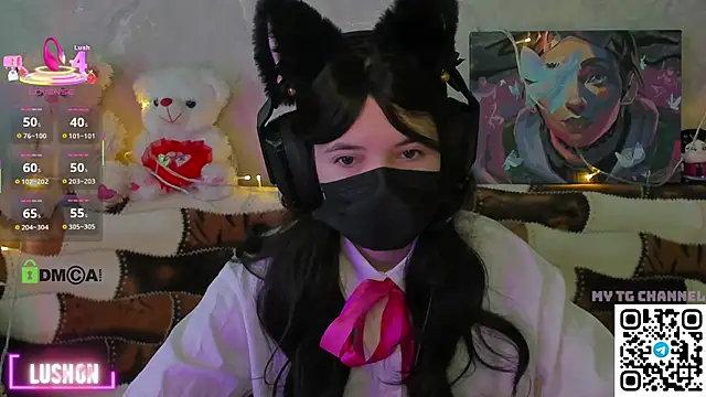 Snapshot of Ollie_Baird chatting on 11.24.25 Ollie Baird online show from 11.24.25