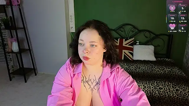 Snapshot of Vlada_vv chatting on 04.26.26 Vlada vv online show from 04.26.26
