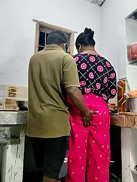 Snapshot of Desicouple1706 chatting on 01.07.26 Desicouple1706 online show from 01.07.26