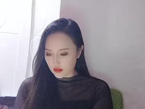 A-Emilyy online show from 11.29.25