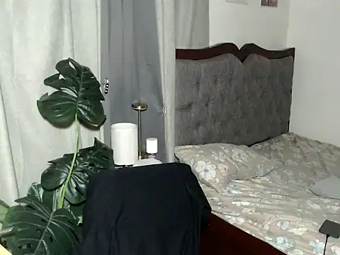 Snapshot of hottestlexie03 chatting on 02.04.26 hottestlexie03 online show from 02.04.26