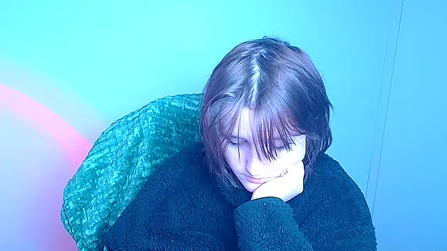 Alice Wonderme online show from 02.12.26