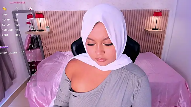 Snapshot of jasmyne_anbar chatting on 02.11.26 jasmyne anbar online show from 02.11.26