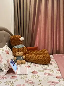 Snapshot of Queen-of-Love chatting on 03.16.26 Queen-of-Love online show from 03.16.26