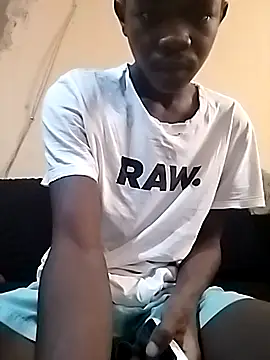 Snapshot of _kaycums_10 chatting on 12.17.25 kaycums 10 online show from 12.17.25