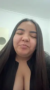 Snapshot of princezzc chatting on 12.03.25 princezzc online show from 12.03.25