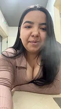 Snapshot of princezzc chatting on 12.20.25 princezzc online show from 12.20.25