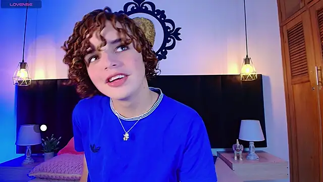 Skyee angel online show from 03.19.26