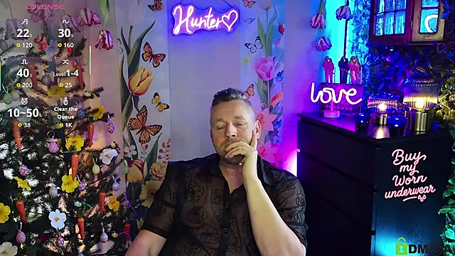 Hunter Fl online show from 03.12.26