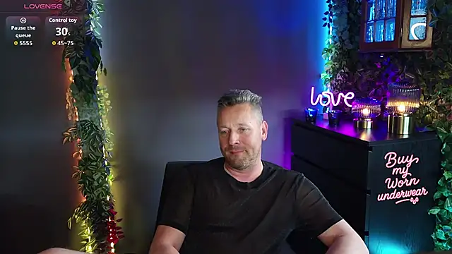 Hunter Fl online show from 04.10.26