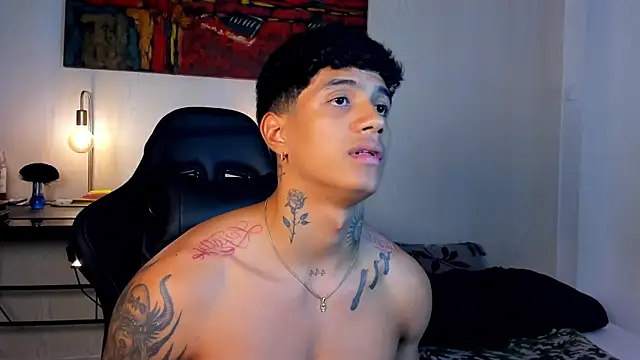 Snapshot of aress_damon chatting on 11.22.25 aress damon online show from 11.22.25