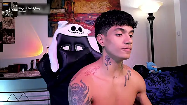 Snapshot of aress_damon chatting on 02.12.26 aress damon online show from 02.12.26