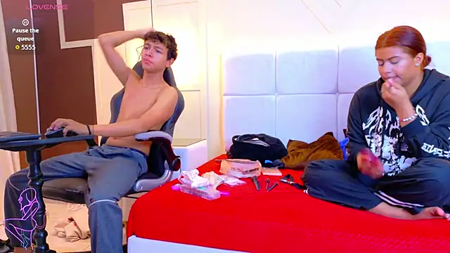 PrincesANDdark online show from 01.17.26