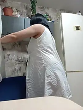 Snapshot of KARINA-TITS chatting on 11.24.25 KARINA-TITS online show from 11.24.25