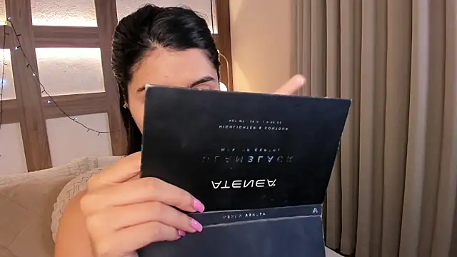 Snapshot of SarhaVega chatting on 02.14.26 SarhaVega online show from 02.14.26