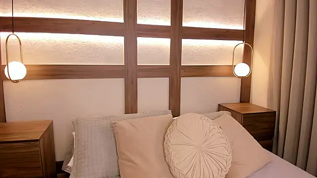 Snapshot of SarhaVega chatting on 03.04.26 SarhaVega online show from 03.04.26