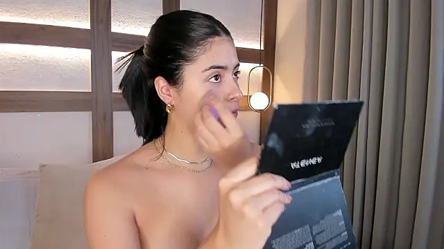 SarhaVega online show from 03.17.26