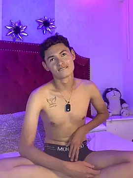 Snapshot of Milan_Rizo chatting on 11.23.25 Milan Rizo online show from 11.23.25