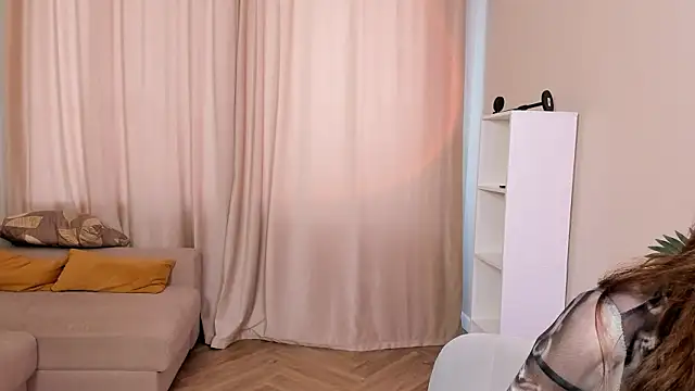 Snapshot of BetteSelbe chatting on 02.12.26 BetteSelbe online show from 02.12.26