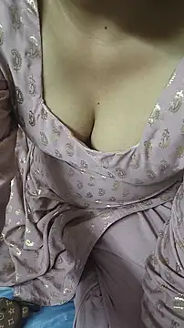 SameeraReddy19 online show from 04.20.26